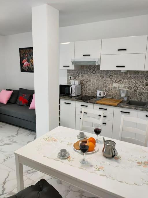 Apartament Flamingo Z Basenem Torrevieja Exterior foto